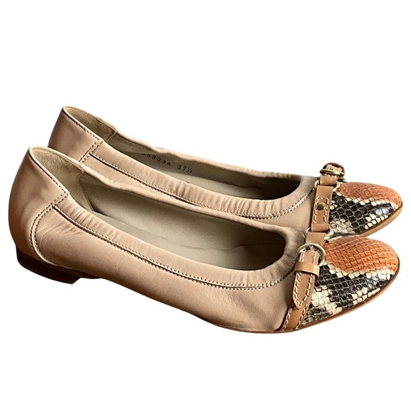 AGL Cream Leather Cap Toe Flat, New in Box - Picture 1 of 9